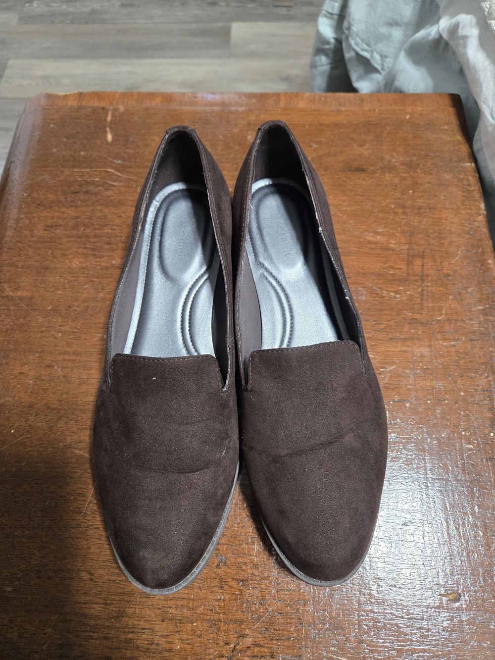 Easy Spirit Women's Dark Brown Suede Slip-On Loafers